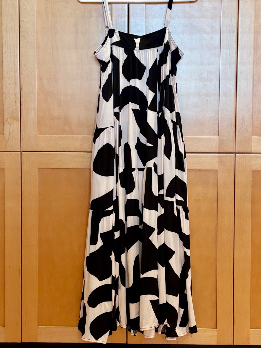 Black & White Abstract Print Maxi Dress - Women